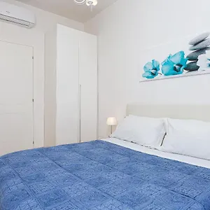 Karan's Aparment In Rome